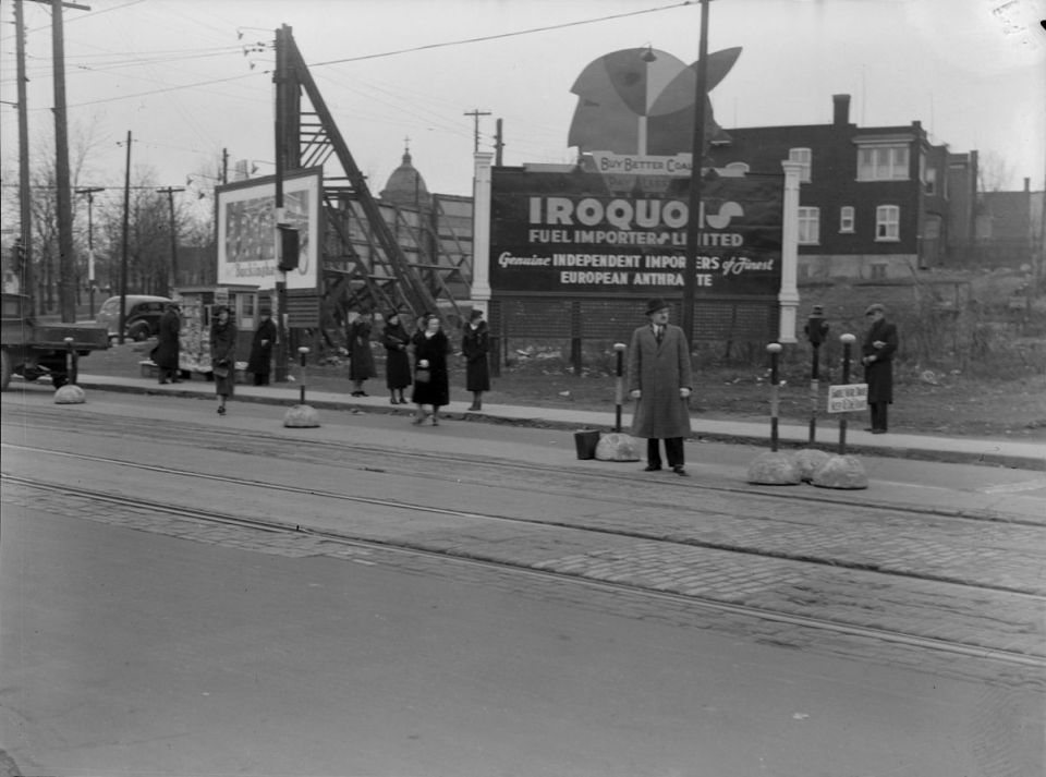 2290 Girouard