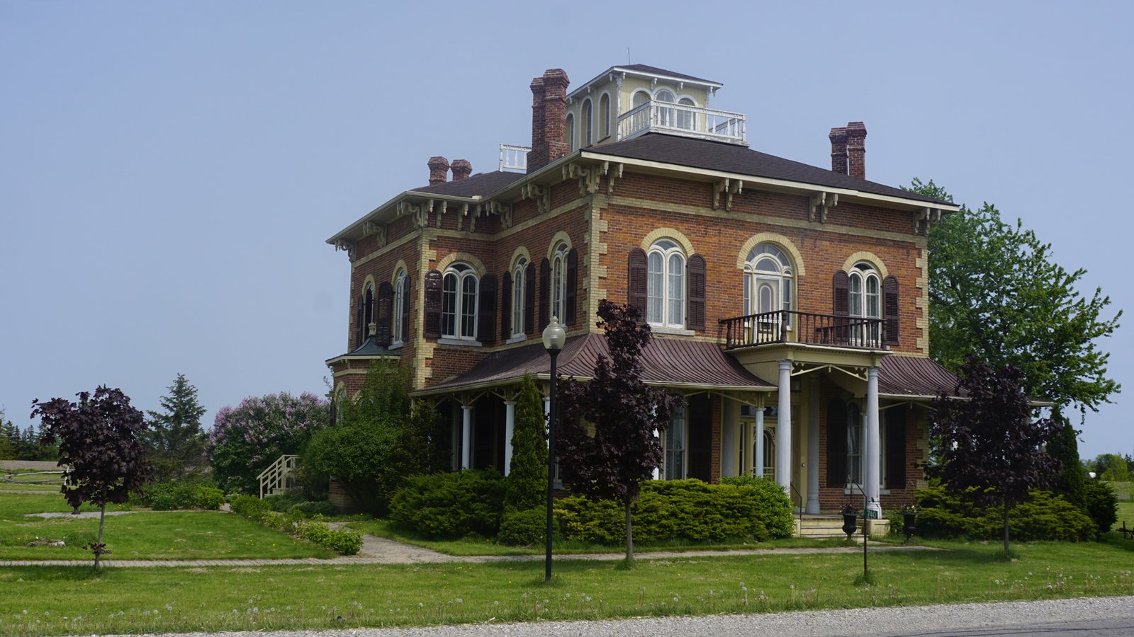 Cottonwood Mansion Museum photo